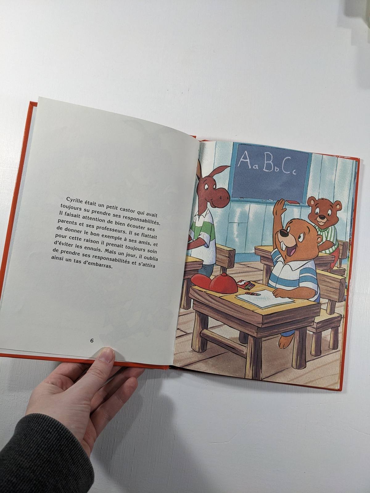 Les aventures de Cyrille Castor : Cyrille est en retard à l'école