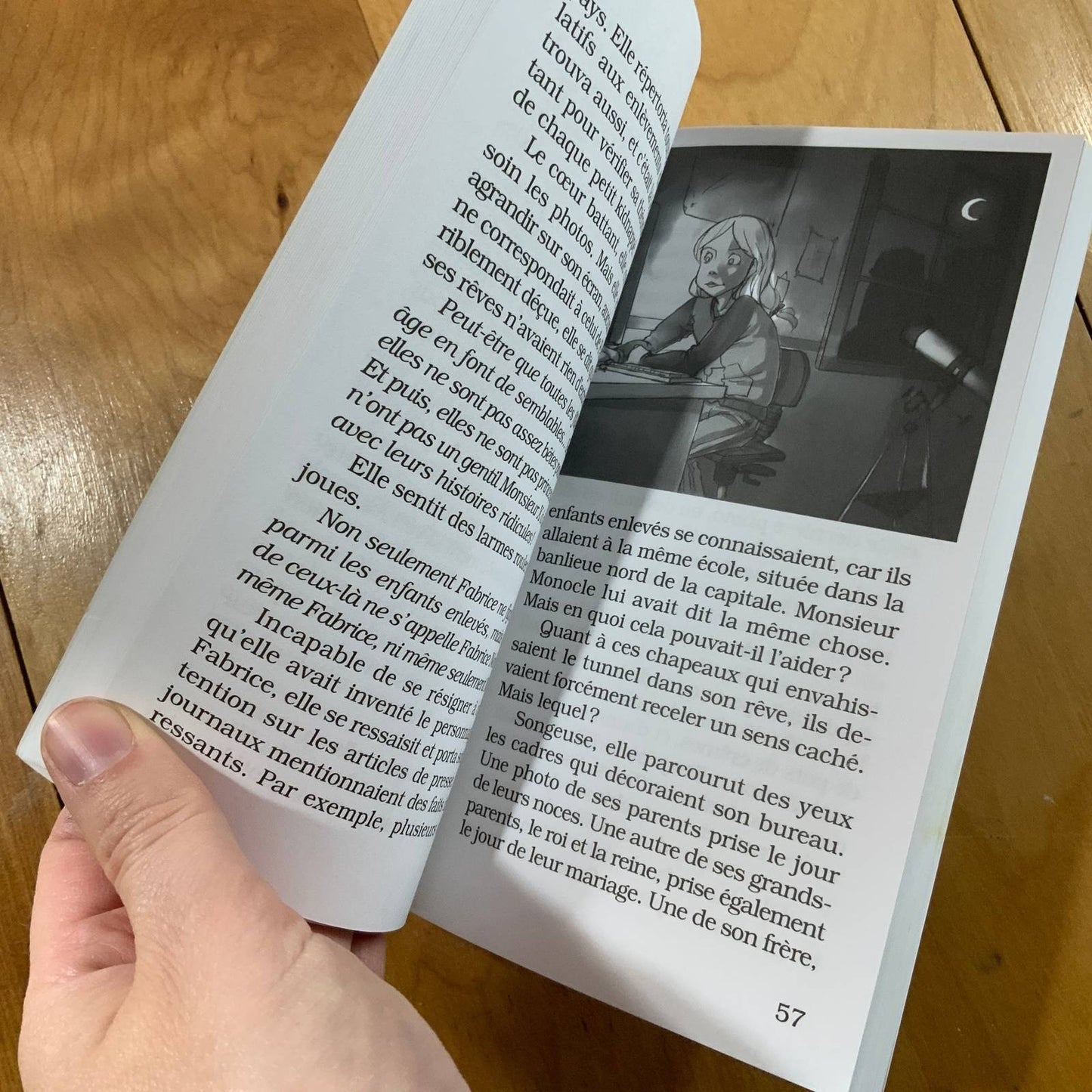 Éolia princesse de lumière : #1 Le garçon qui n'existait plus Librairie jeunesse le Zèbre à pois livre jeunesse, livre enfant, librairie jeunesse, librairie en ligne 🦓 Librairie jeunesse le Zèbre à pois