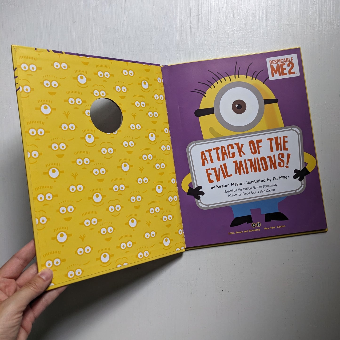 Attack of the evil Minions! (Anglais/English)
